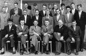 F551 Examenkandidaten 1958 met leraren